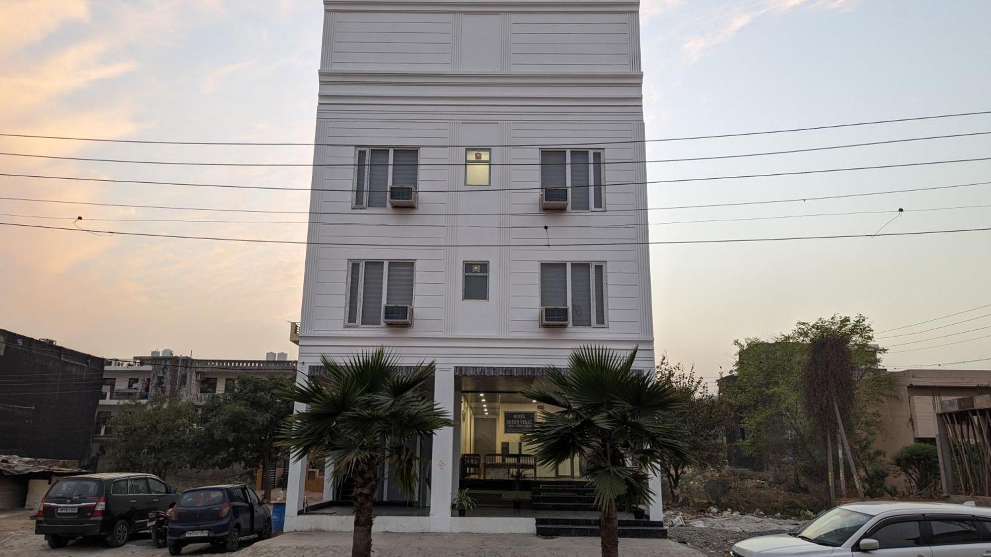 Hotel Green Vegas Faridabad Eksteriør bilde